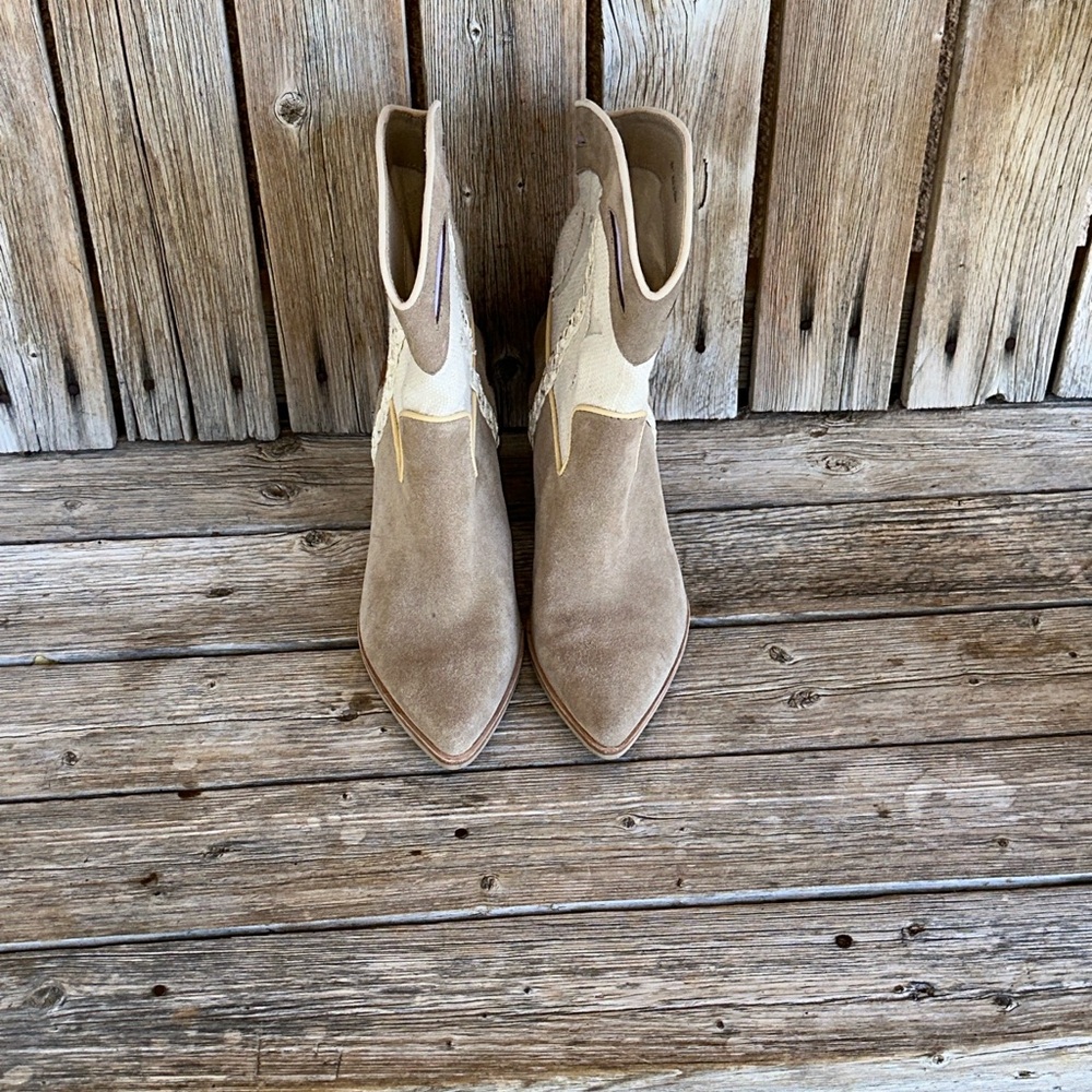 Dolce Vita Loral Western Boots